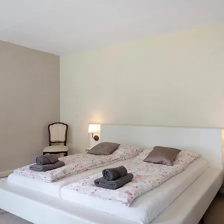 Semesterbostad Starenhof