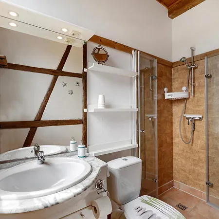 Semesterbostad Starenhof *